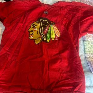 Rebok blackhawks t shirt